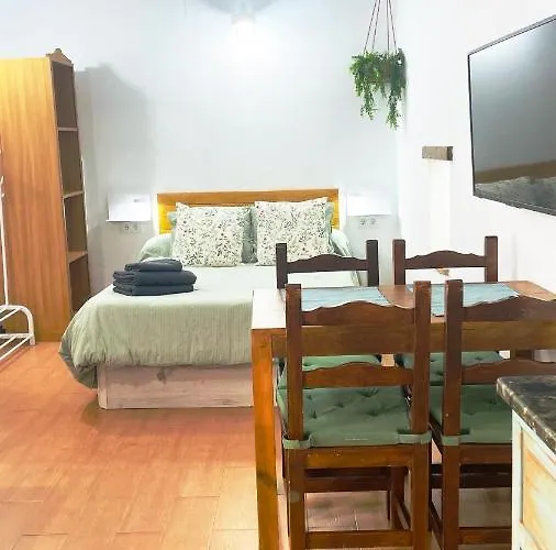 Апартаменти Alazul Luna *